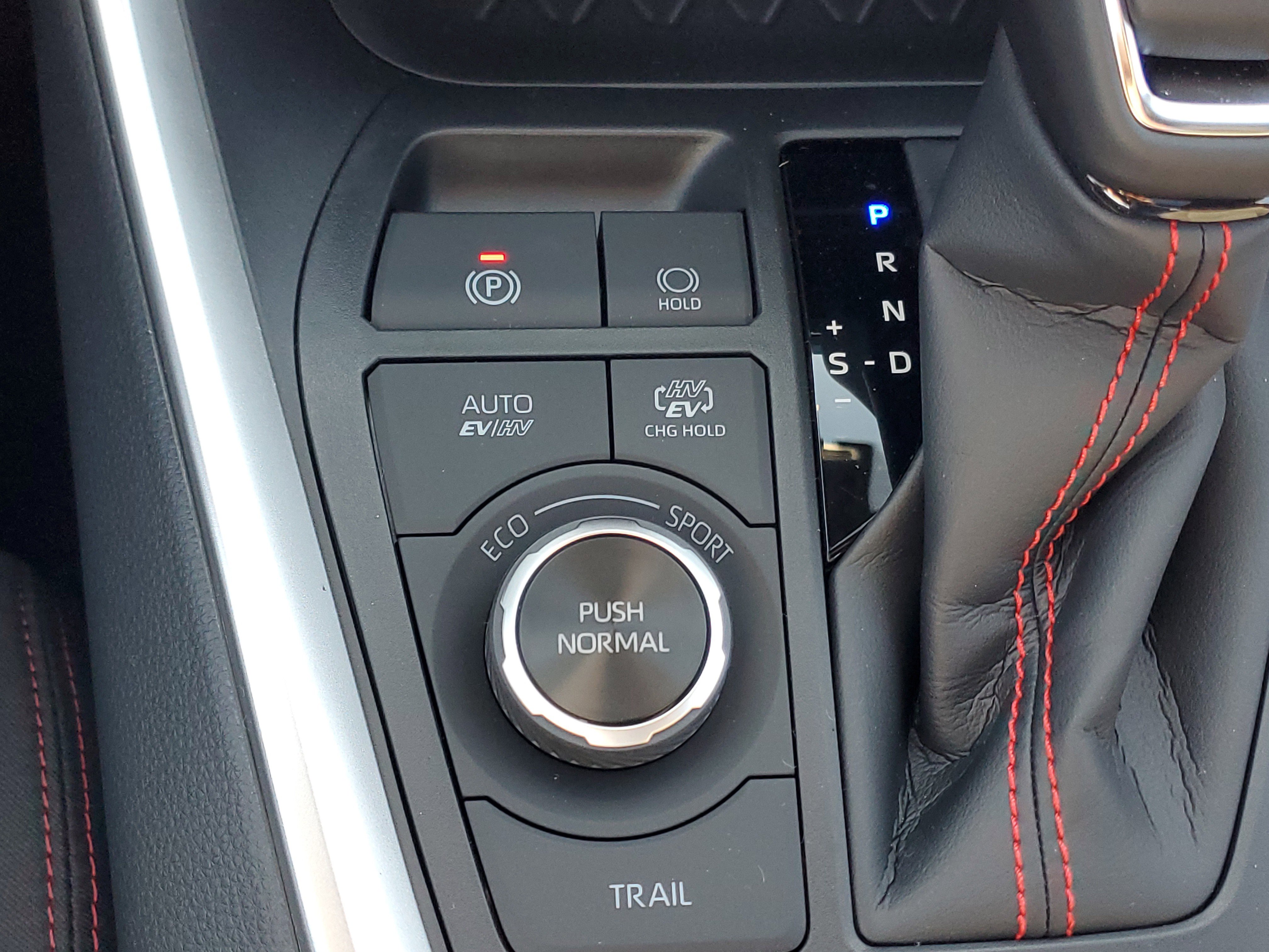 New 2025 Toyota RAV4 SE image 34