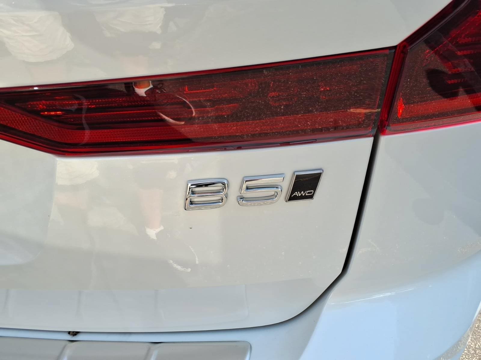 New 2026 Volvo XC60 B5 Plus w/ Protection Package Premier AWD/4WD image 10