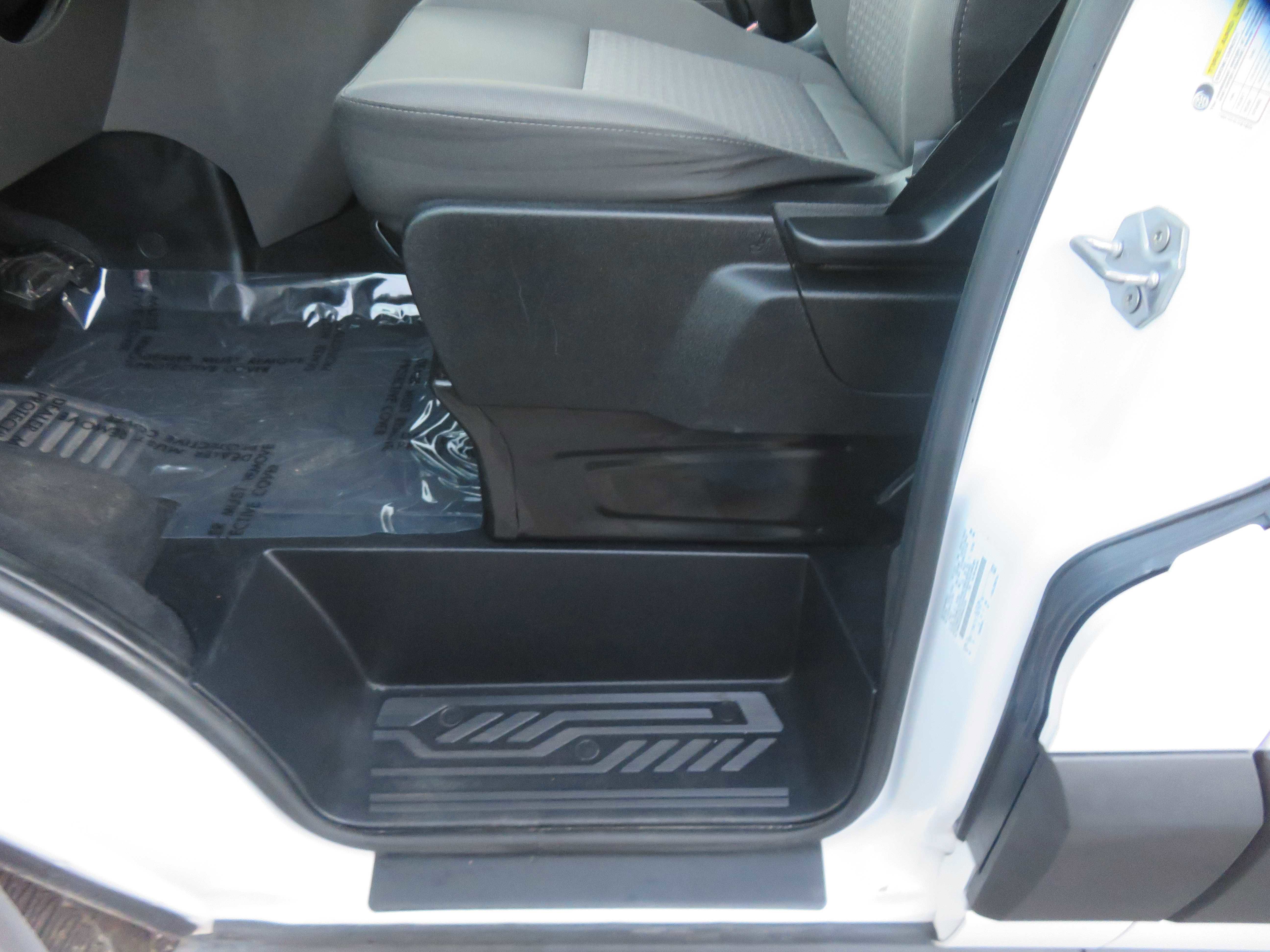 Used 2024 Ford Transit 350 XLT image 17