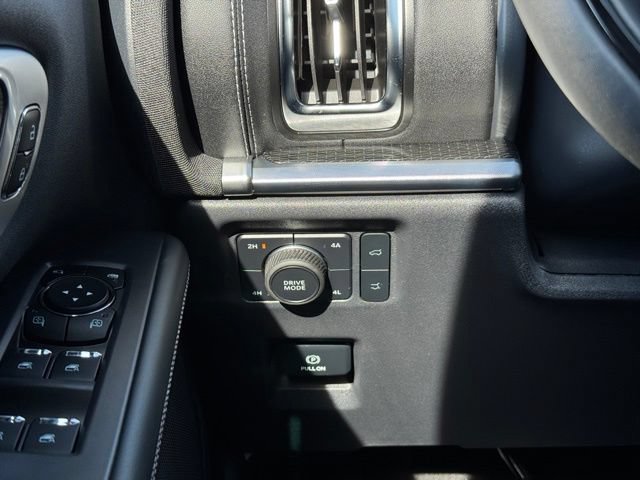 Certified 2025 Ford Expedition Max Platinum w/ Stealth Performance Package AWD/4WD image 41