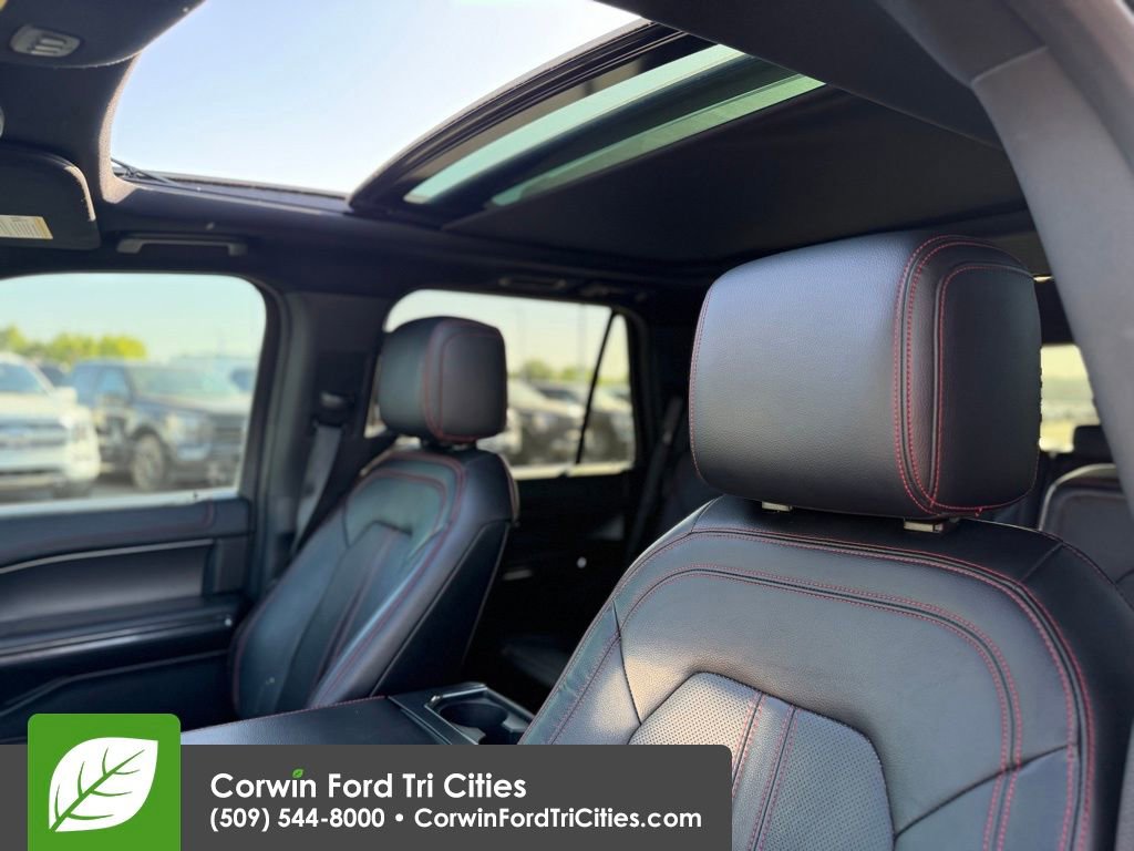 Used 2019 Ford Expedition Limited w/ Equipment Group 303A AWD/4WD image 14