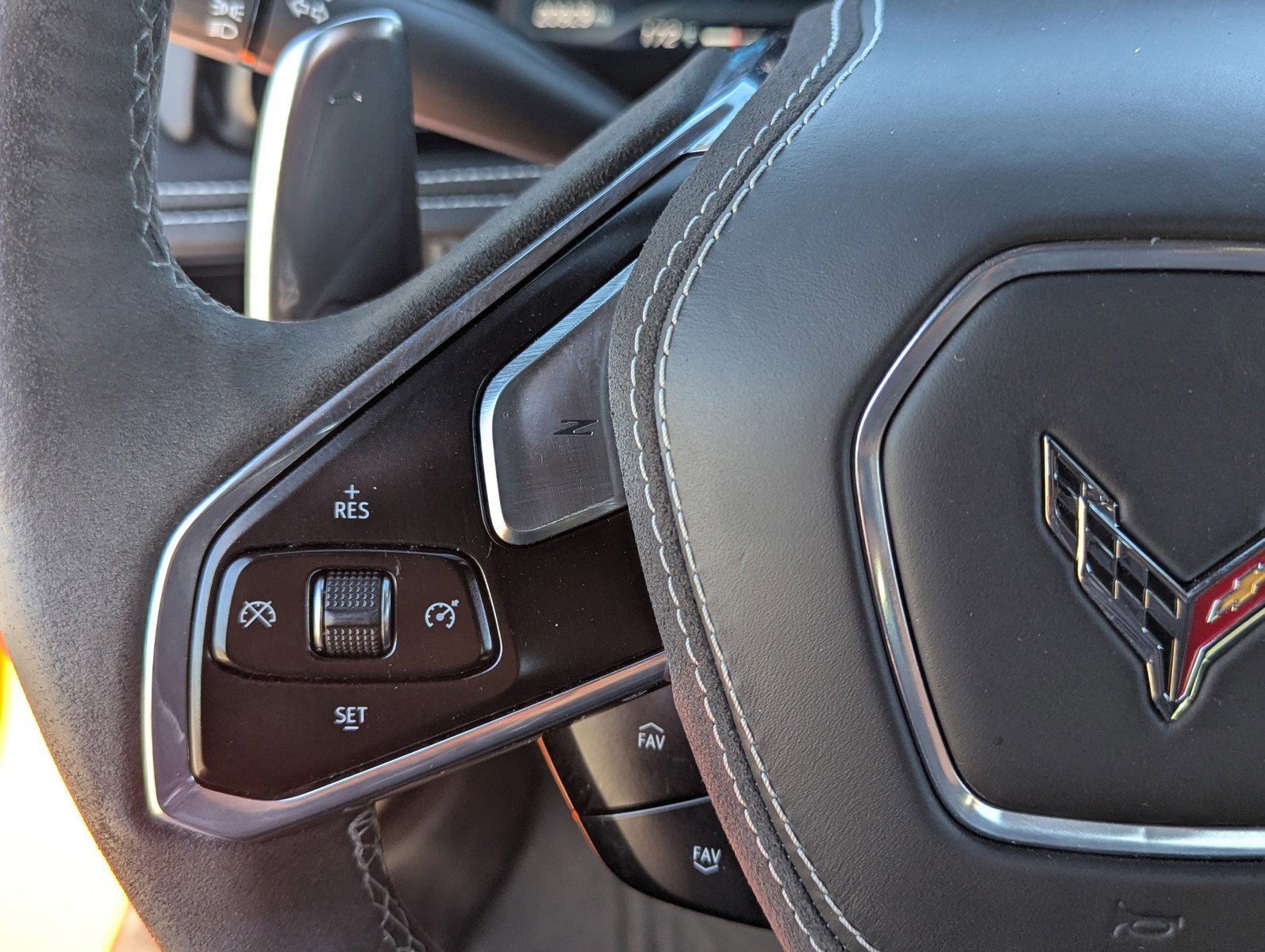 Certified 2023 Chevrolet Corvette Stingray Premium Conv w/ Z51 Performance Package image 25