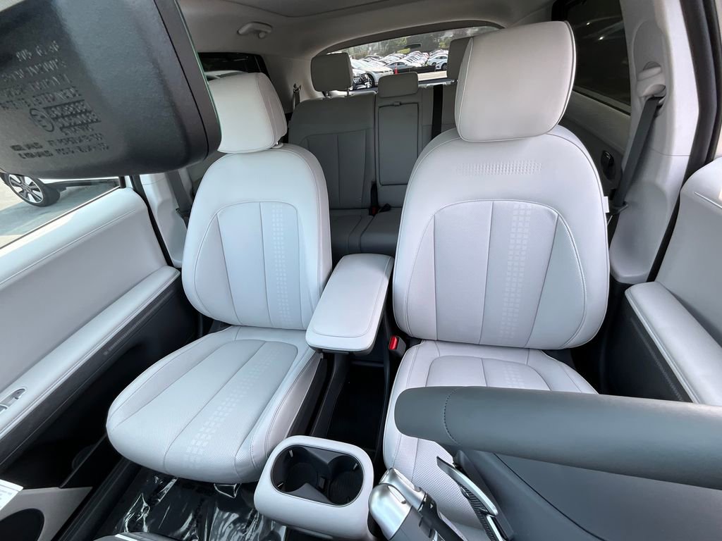 Used 2024 Hyundai Ioniq 5 Limited image 19