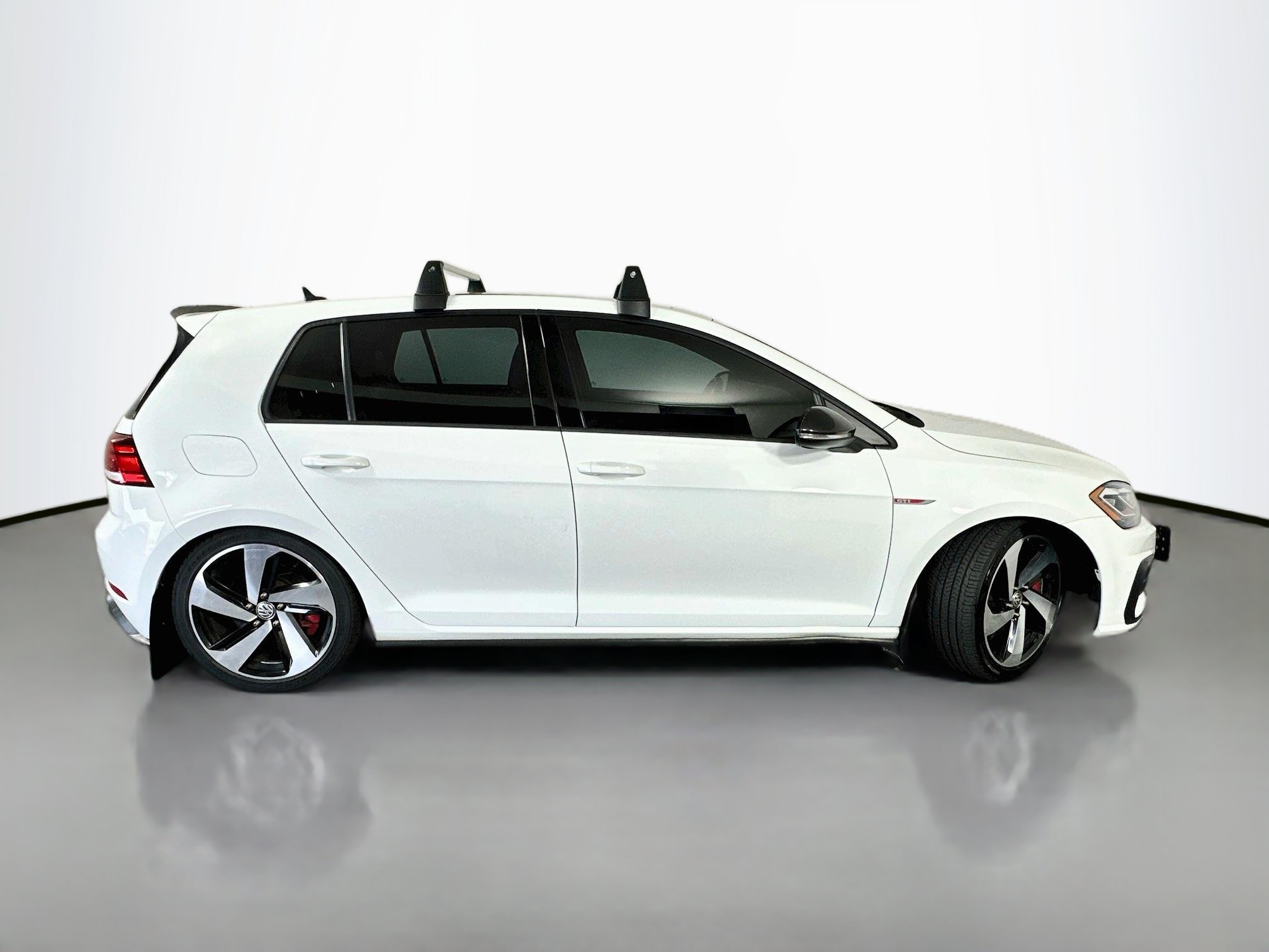 Used 2018 Volkswagen GTI SE w/ SE Leather Package FWD image 8