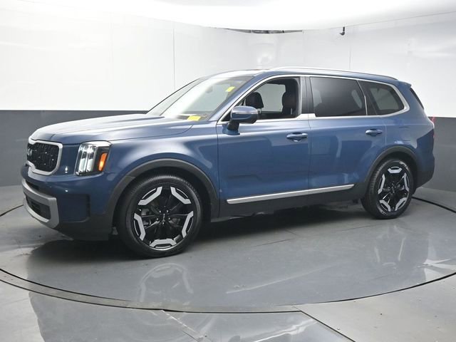 Used 2023 Kia Telluride EX image 4