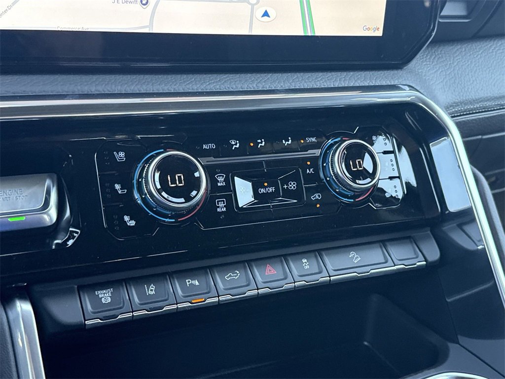 New 2025 GMC Sierra 2500 Denali w/ Denali Reserve Package image 16