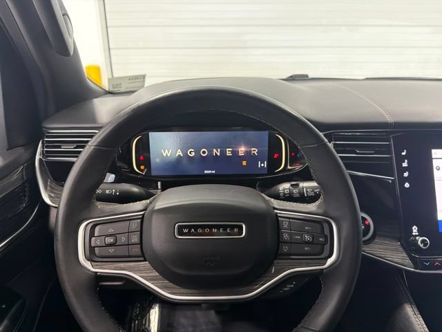 Used 2022 Jeep Wagoneer Series III AWD/4WD image 14