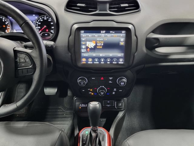 Used 2022 Jeep Renegade Trailhawk w/ Trailer Tow Group AWD/4WD image 18