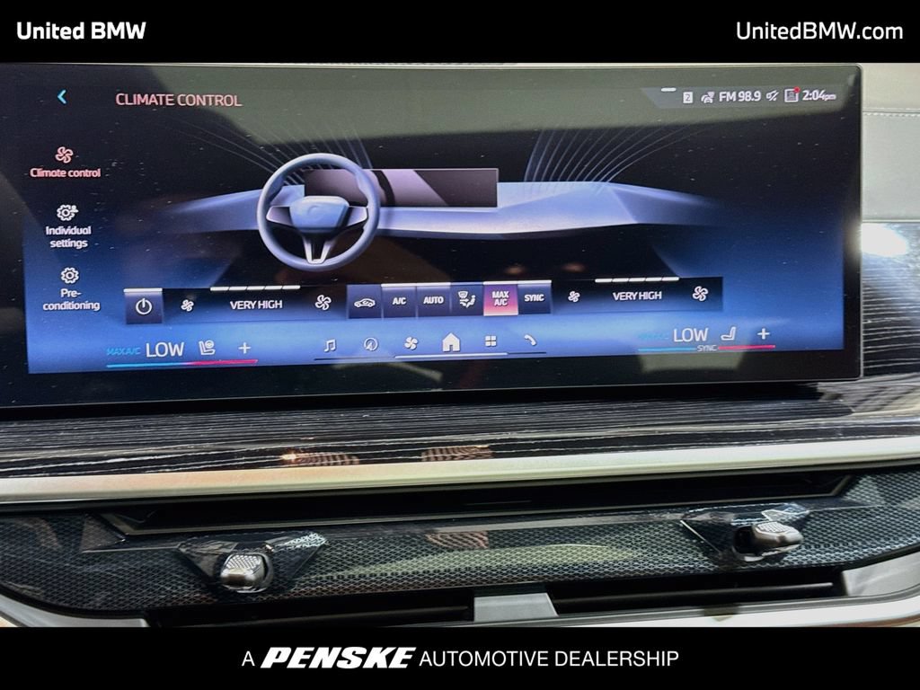 New 2027 BMW X7 xDrive40i w/ M Sport Package AWD/4WD image 11
