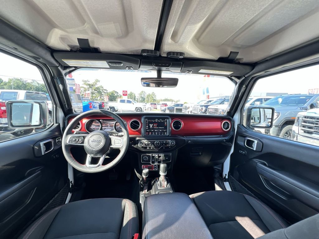 Used 2023 Jeep Gladiator Rubicon w/ Cold Weather Group image 32