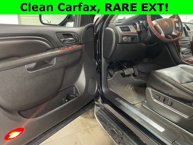 Used 2011 Cadillac Escalade EXT Luxury image 10