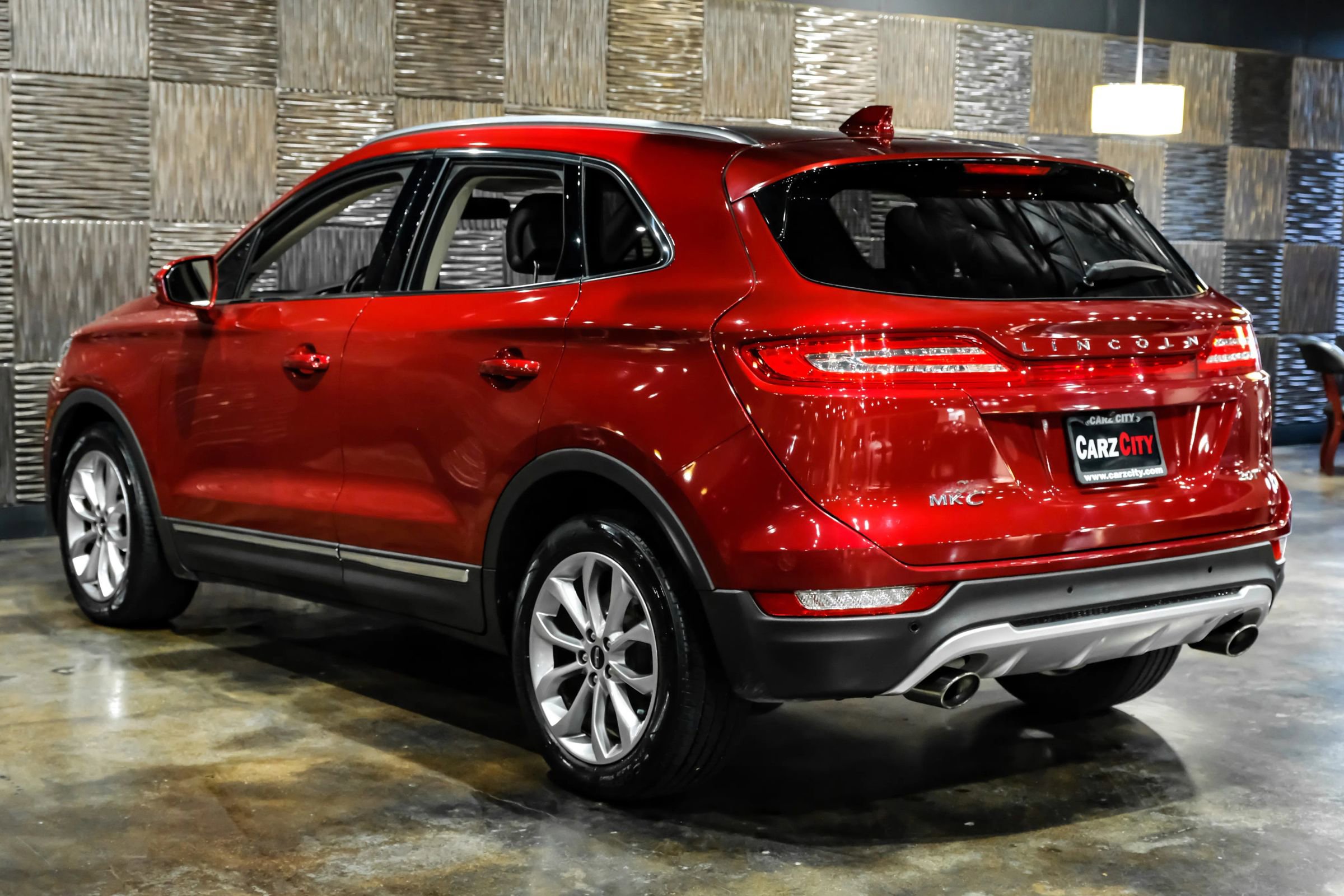 Used 2017 Lincoln MKC Select w/ Select Plus Package image 11