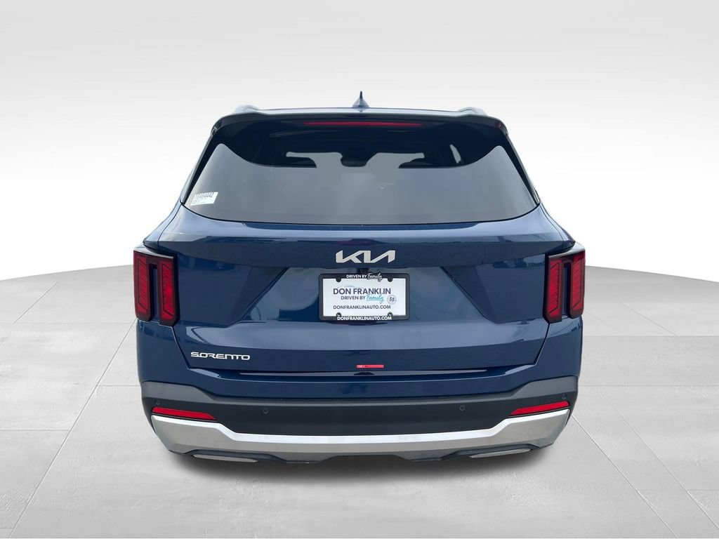 New 2026 Kia Sorento S w/ S Panoramic Sunroof Package FWD image 4