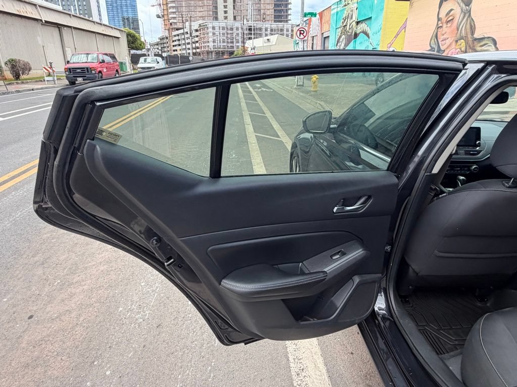 Used 2019 Nissan Altima 2.5 SV FWD image 9