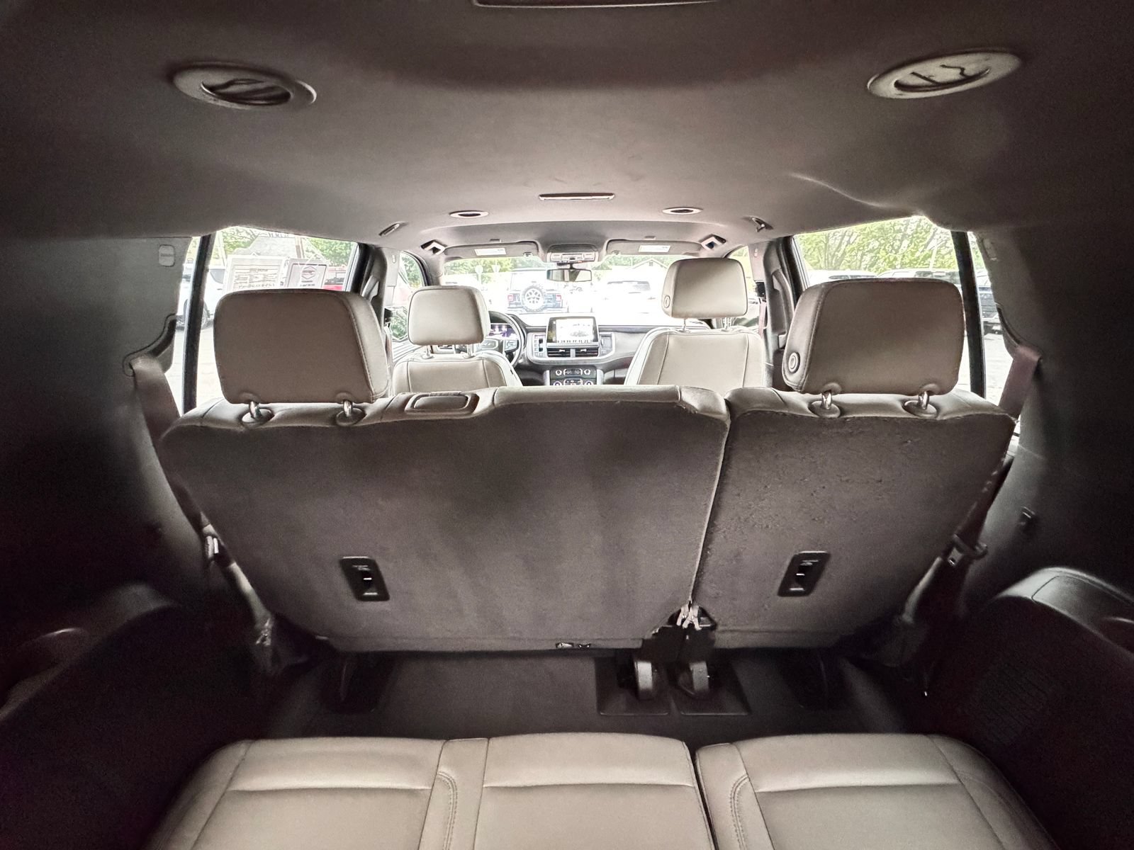Used 2023 GMC Yukon XL SLT w/ SLT Luxury Package AWD/4WD image 14