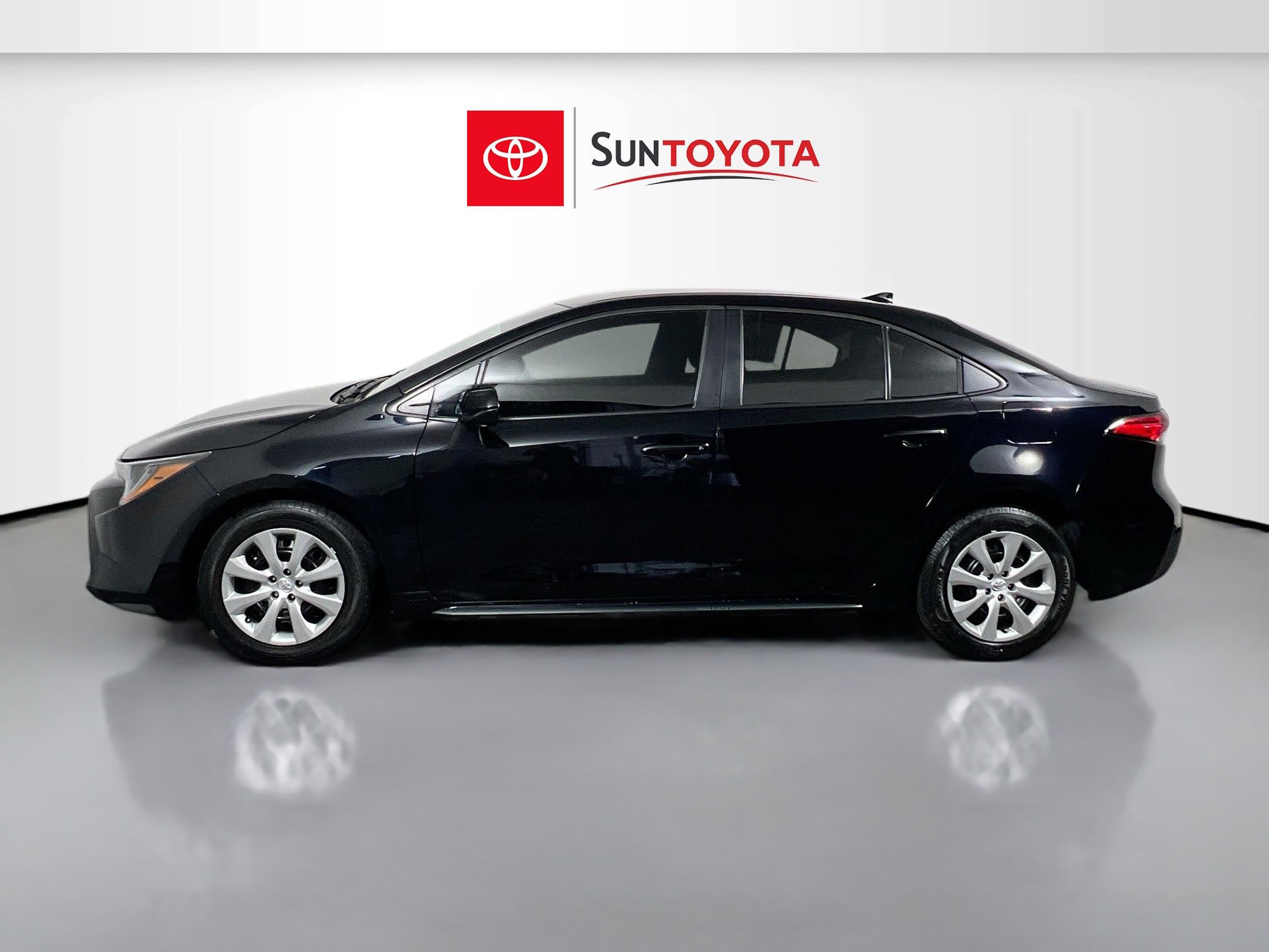 Used 2024 Toyota Corolla LE image 7