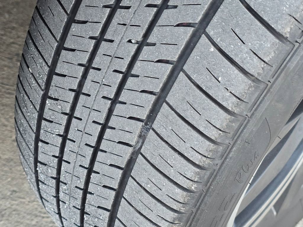 Used 2019 Volkswagen Tiguan SEL image 15