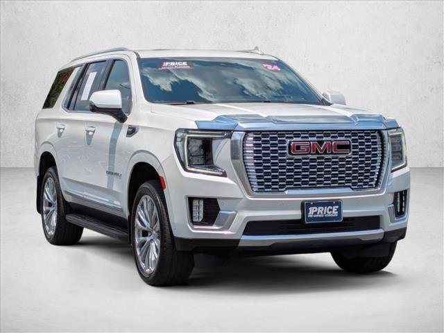 Used 2024 GMC Yukon Denali w/ Advanced Technology Package AWD/4WD image 3
