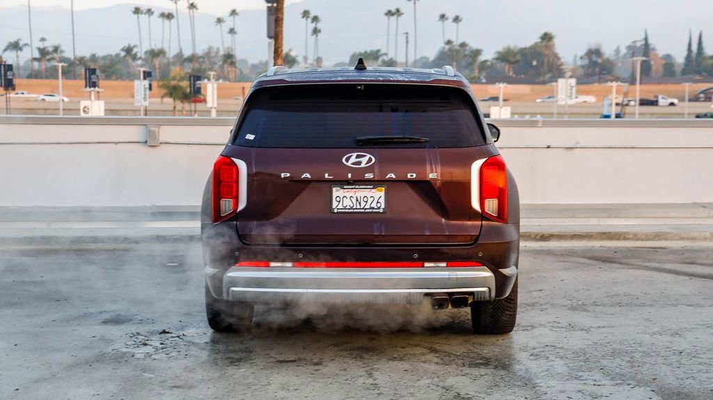 Used 2023 Hyundai Palisade Calligraphy image 8