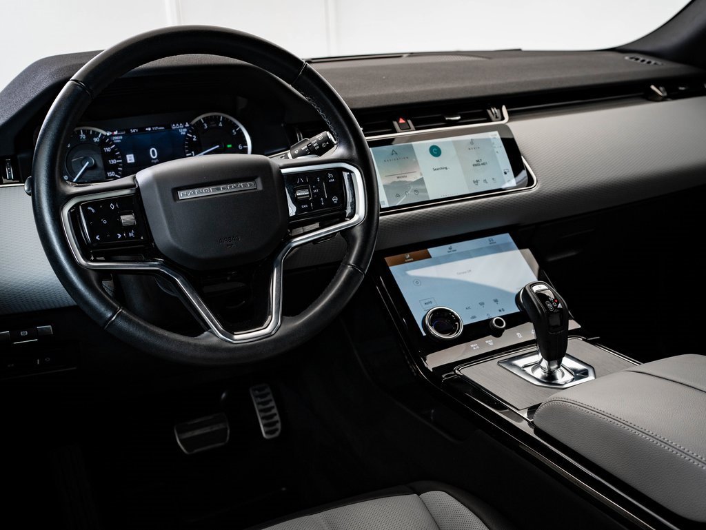 Used 2023 Land Rover Range Rover Evoque R-Dynamic S image 4