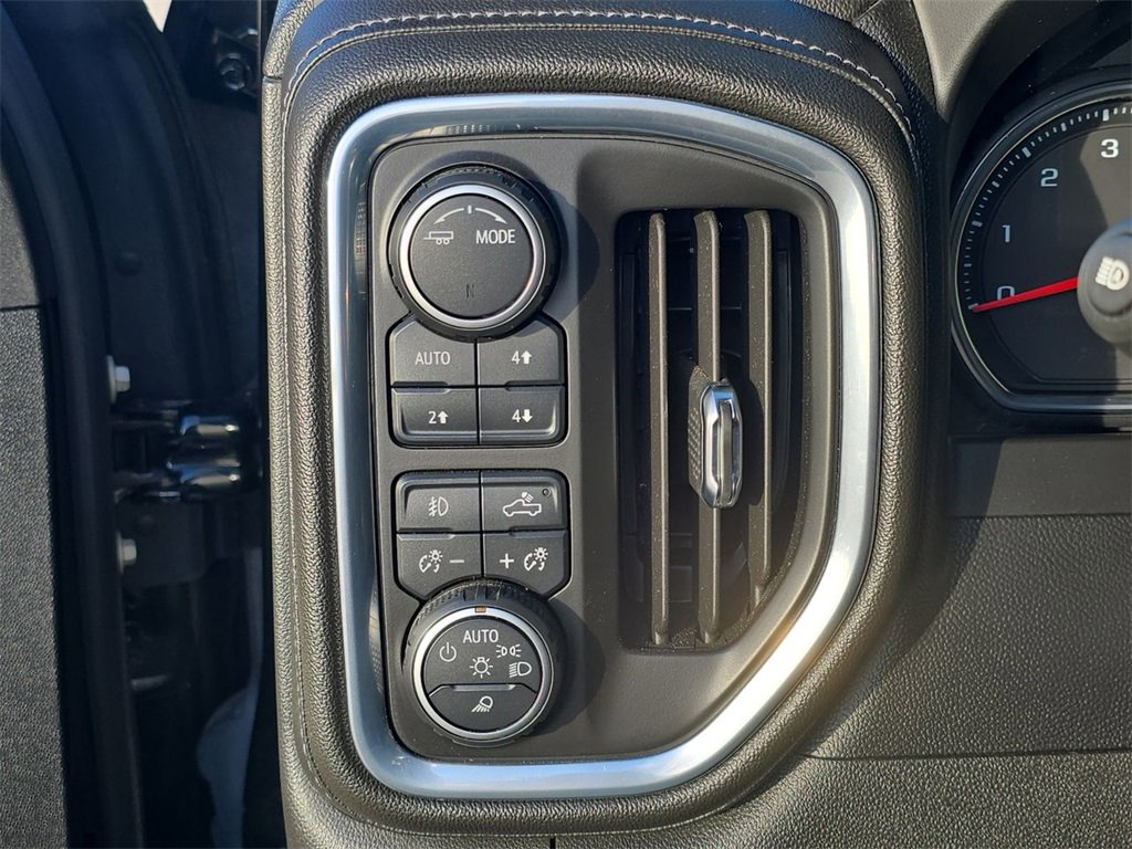 Certified 2021 Chevrolet Silverado 2500 High Country w/ Safety Package II image 18