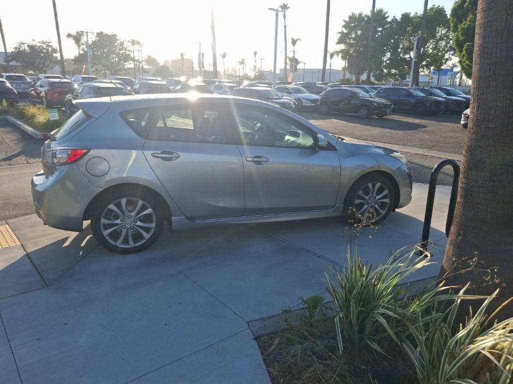 Used 2011 MAZDA MAZDA3 s Grand Touring w/ Tech Pkg FWD image 32