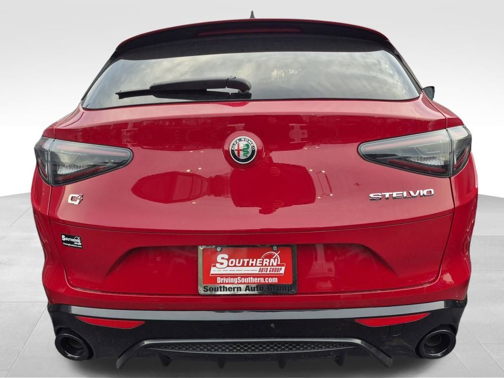 New 2025 Alfa Romeo Stelvio Sprint w/ Veloce Package image 3