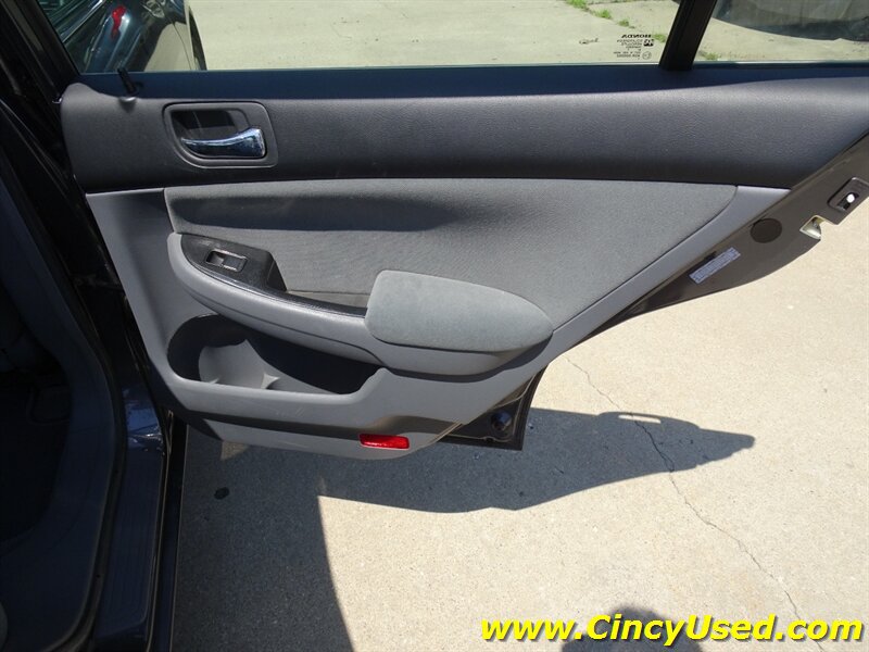 Used 2007 Honda Accord SE image 28