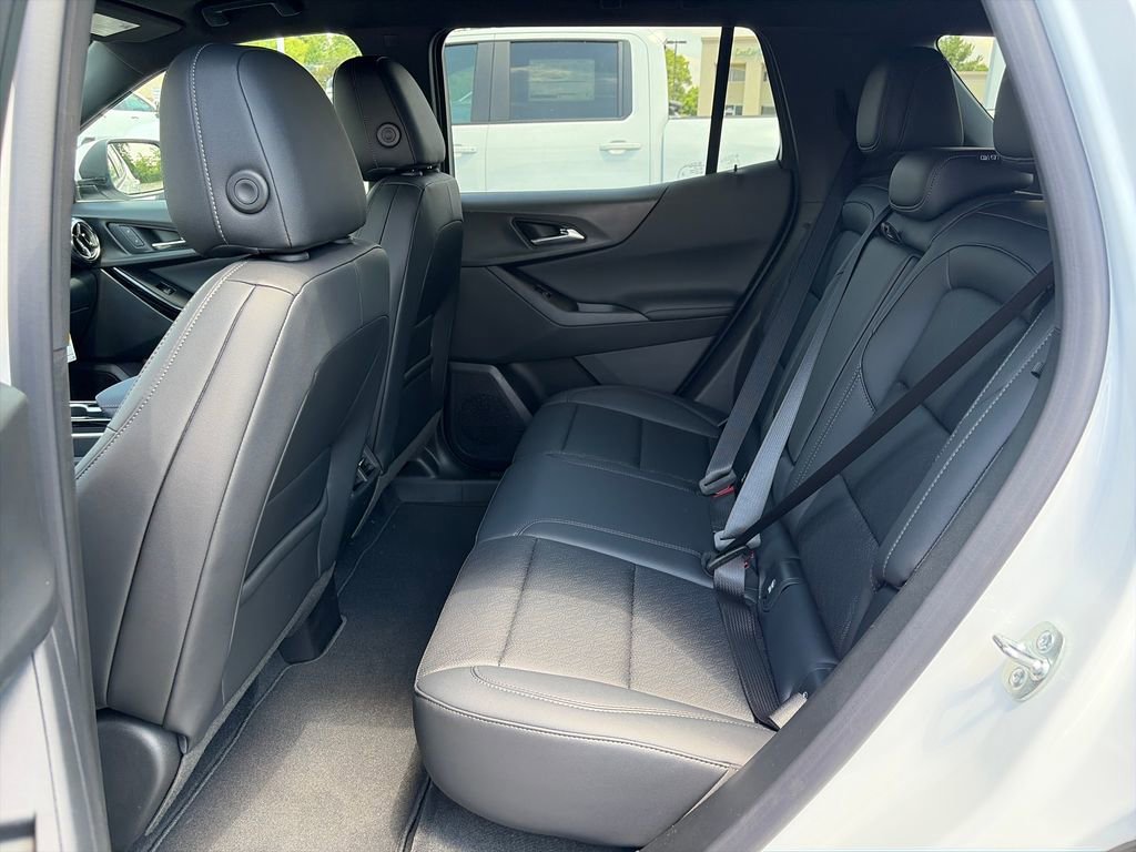 New 2026 Chevrolet Equinox LT w/ Convenience Package II FWD image 25