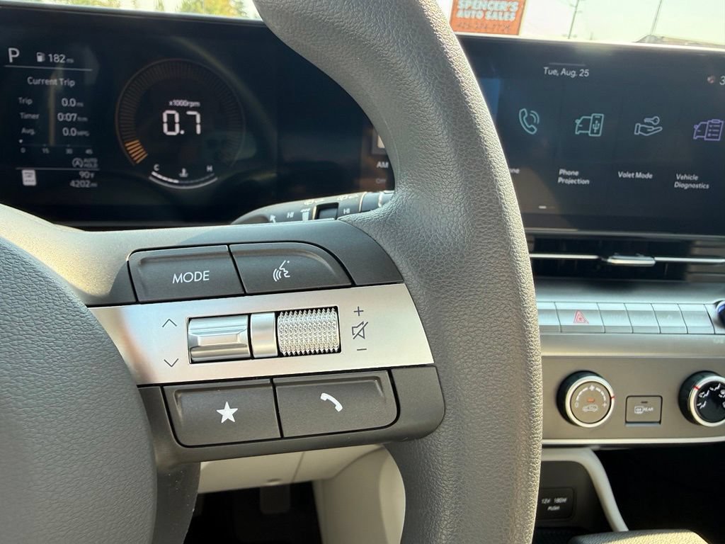 Used 2026 Hyundai Kona SE AWD/4WD image 29