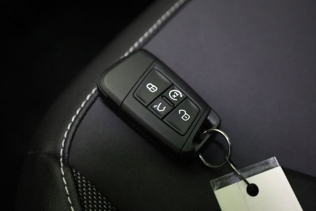 Used 2022 Volkswagen Taos SE image 31