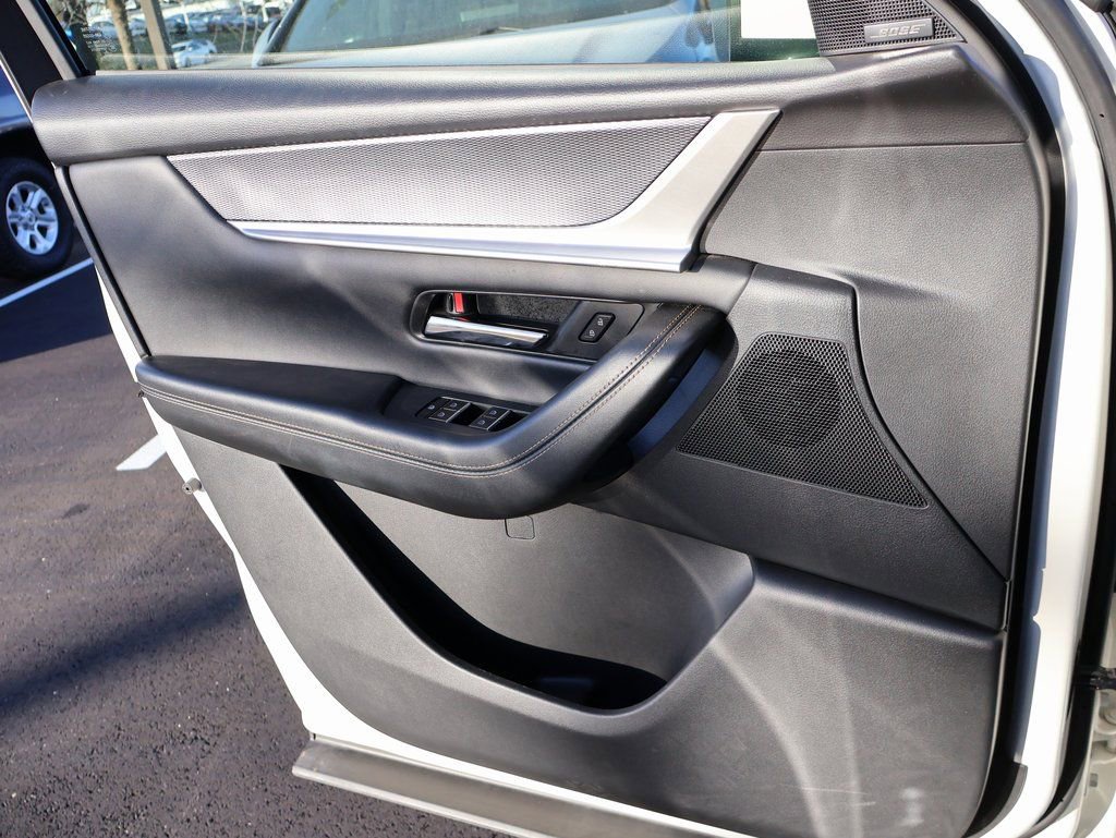 Used 2024 MAZDA CX-90 3.3 Turbo w/ Premium Package image 33