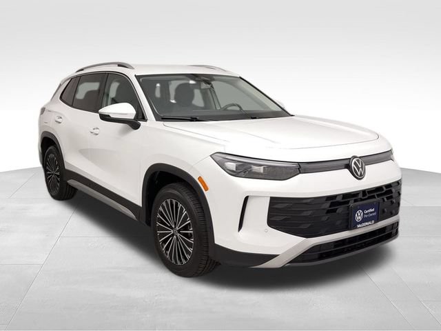 Certified 2025 Volkswagen Tiguan S AWD/4WD image 8