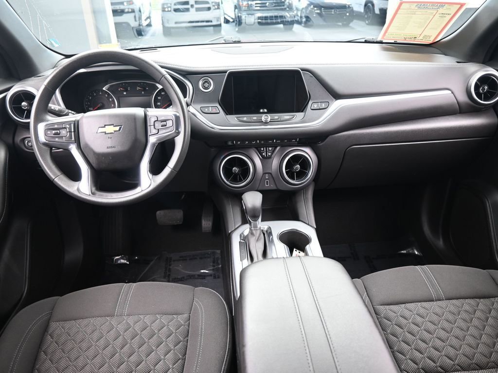 Used 2022 Chevrolet Blazer LT image 25