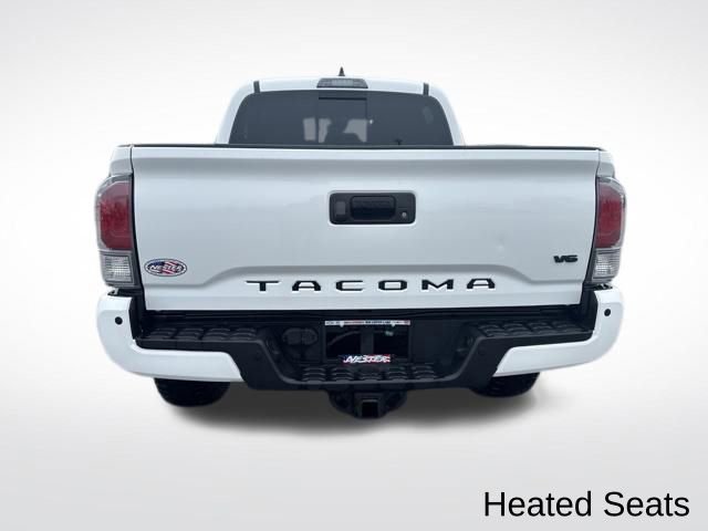 Used 2020 Toyota Tacoma TRD Off-Road w/ TRD Premium Off Road Package AWD/4WD image 4