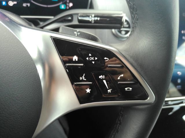 Used 2024 Mercedes-Benz GLC 300 image 36