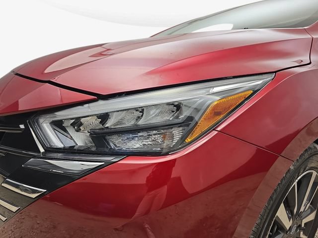 Used 2025 Nissan Versa SV w/ Trunk Package FWD image 31