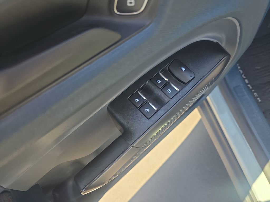 Used 2024 Ford Maverick XL FWD image 11