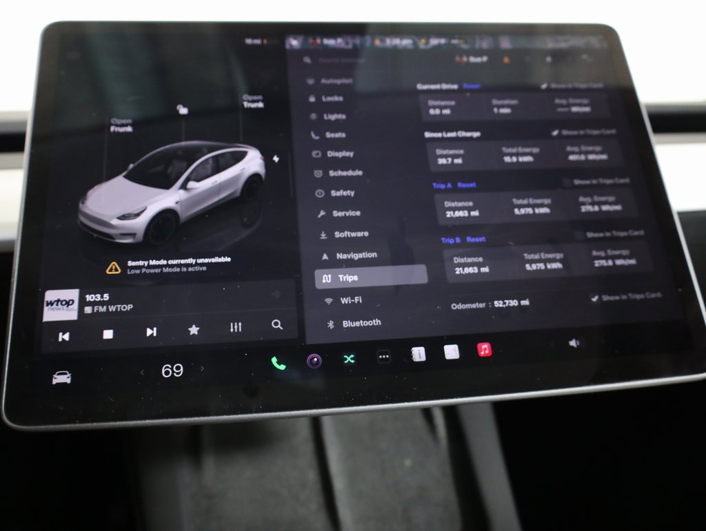 Used 2023 Tesla Model Y Performance image 20