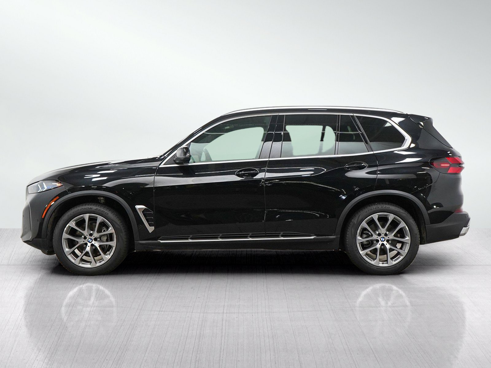 Used 2026 BMW X5 xDrive40i AWD/4WD image 2