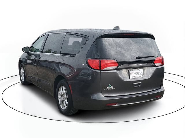 Used 2020 Chrysler Voyager LX FWD image 3