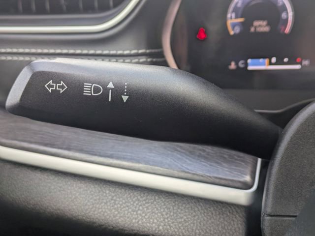 Used 2022 Jeep Grand Cherokee L Limited w/ Trailer Tow Group (B) image 27