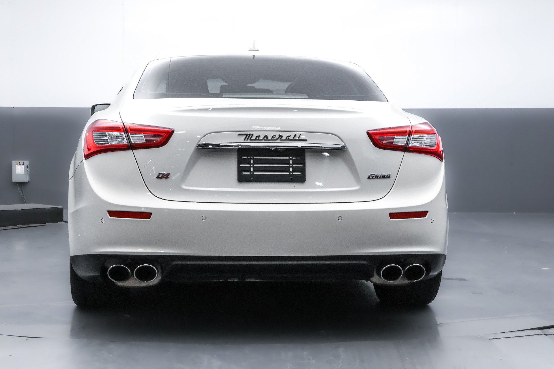 Used 2014 Maserati Ghibli S Q4 AWD/4WD image 28