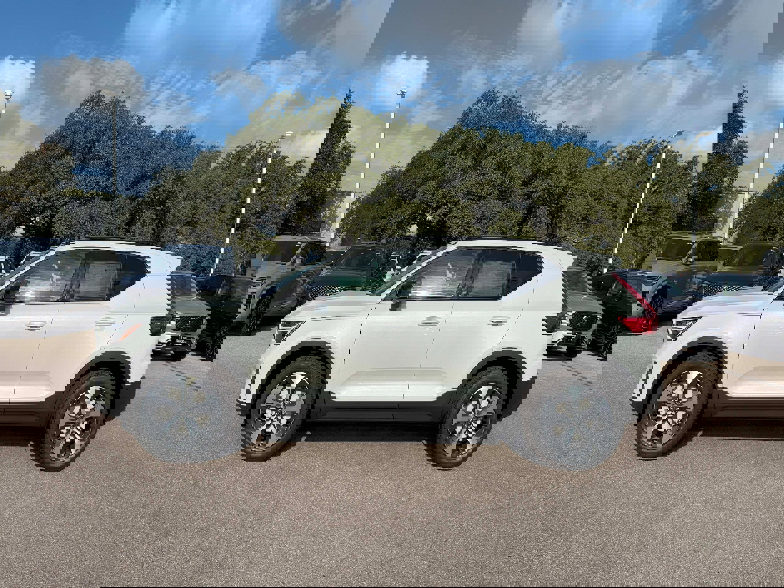 New 2026 Volvo XC40 B5 Plus w/ Protection Package Premier image 3