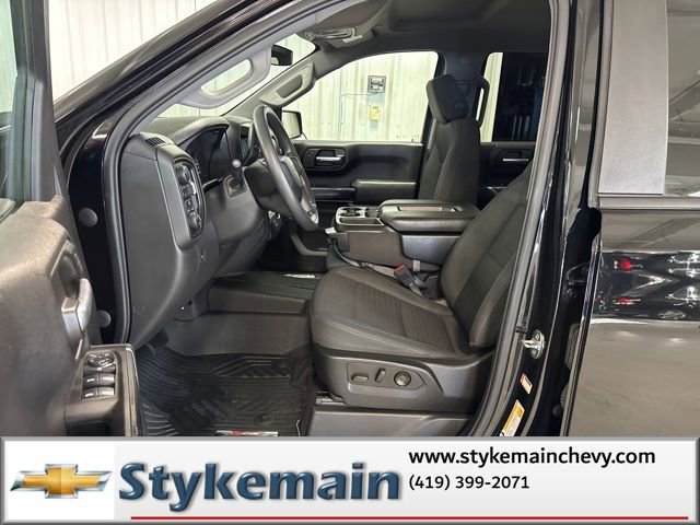 Used 2022 Chevrolet Silverado 1500 Custom Trail Boss w/ Midnight Edition image 31