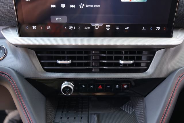 Used 2025 Ford Explorer ST-Line w/ Premium Package image 24