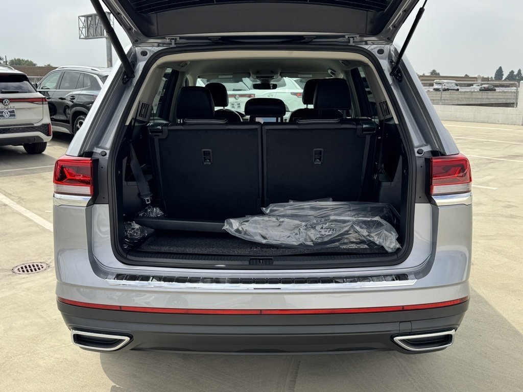 New 2026 Volkswagen Atlas SE image 10