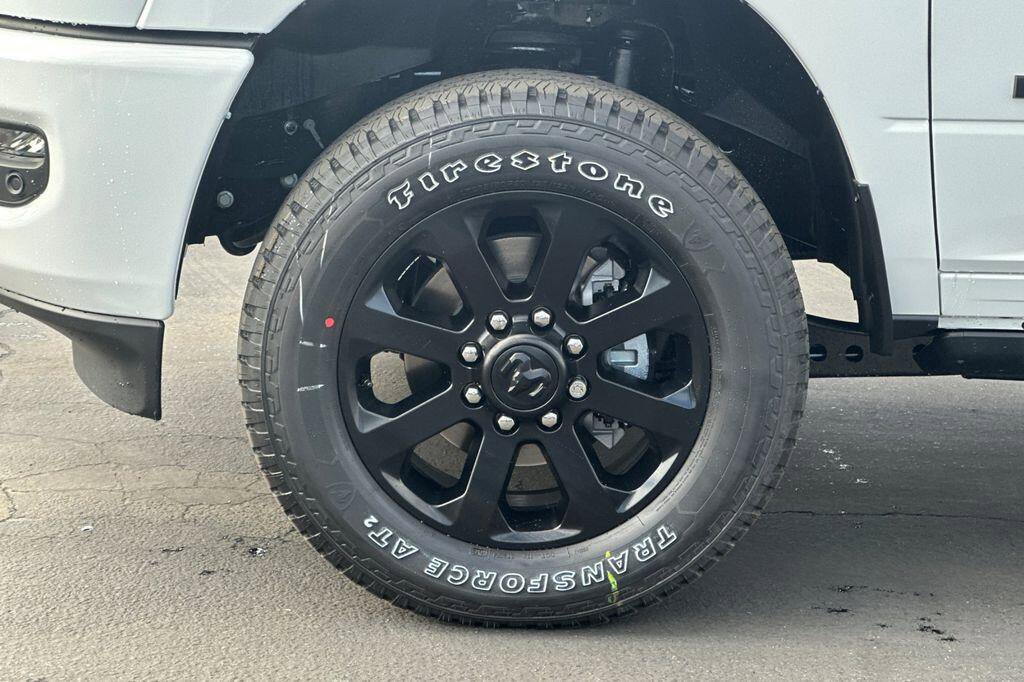 New 2026 RAM 3500 Laramie AWD/4WD image 24