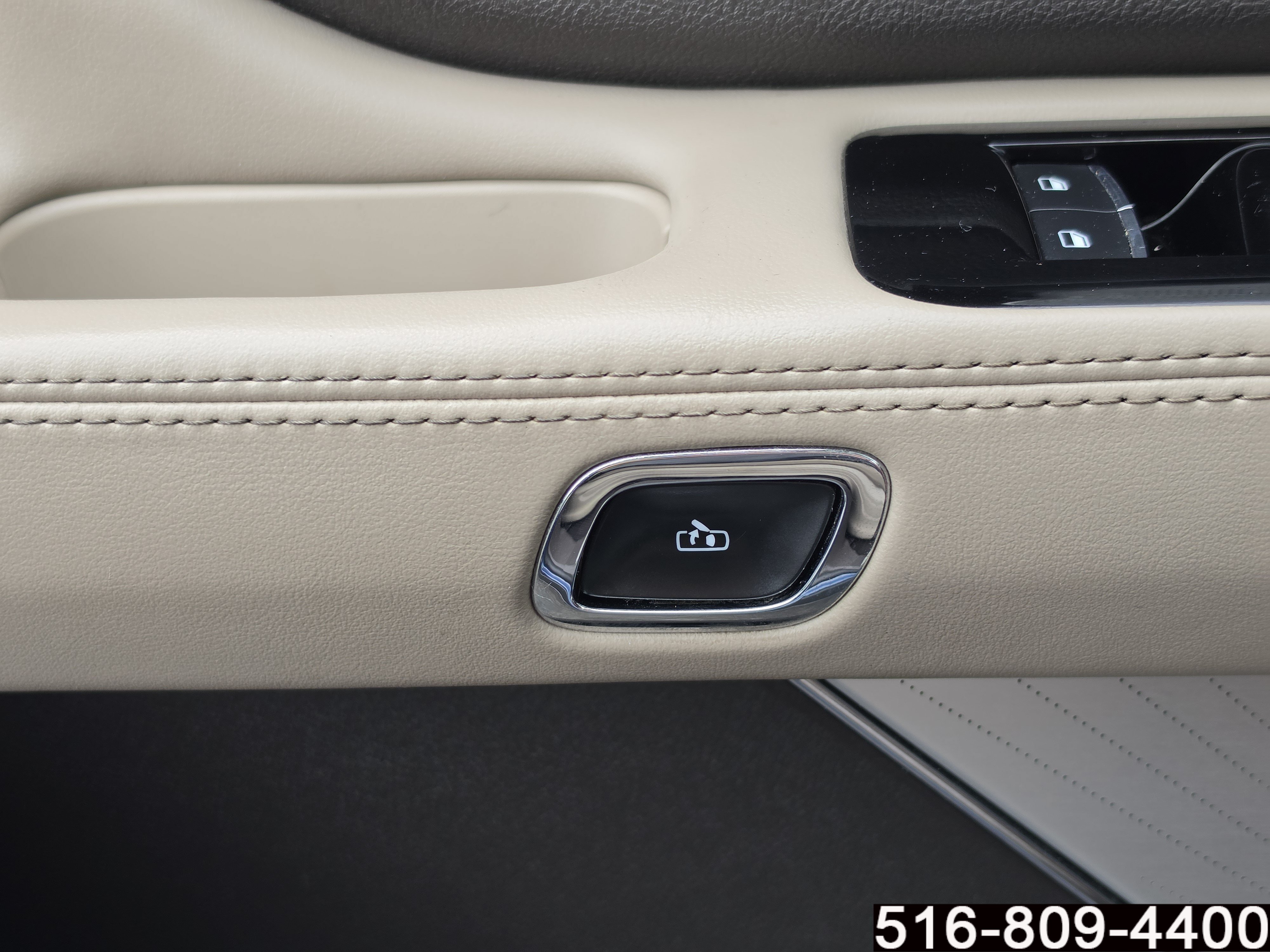 Used 2020 Lincoln Aviator Reserve w/ Equipment Group 202A AWD/4WD image 19