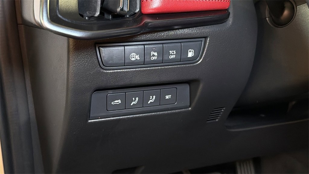 Used 2025 MAZDA CX-70 Plug-In Hybrid w/ Premium Plus image 31